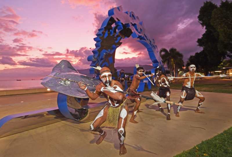 Ex Cairns Australia - 31st August 2017 Citizens of the Great barrier Reef launched with unveiling of Brian Robinson sculpture on the Cairns Esplanade. Traditional Owners welcoCitizens Gateway to the Great Barrier Reef public artwork | pic by Brian Cassey | Study Cairns